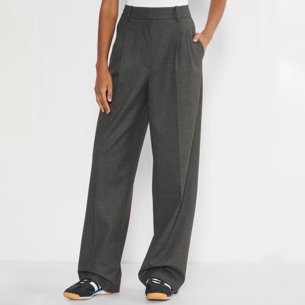NEW Aritzia Effortless Pants (Re)fined Heather Charcoal
